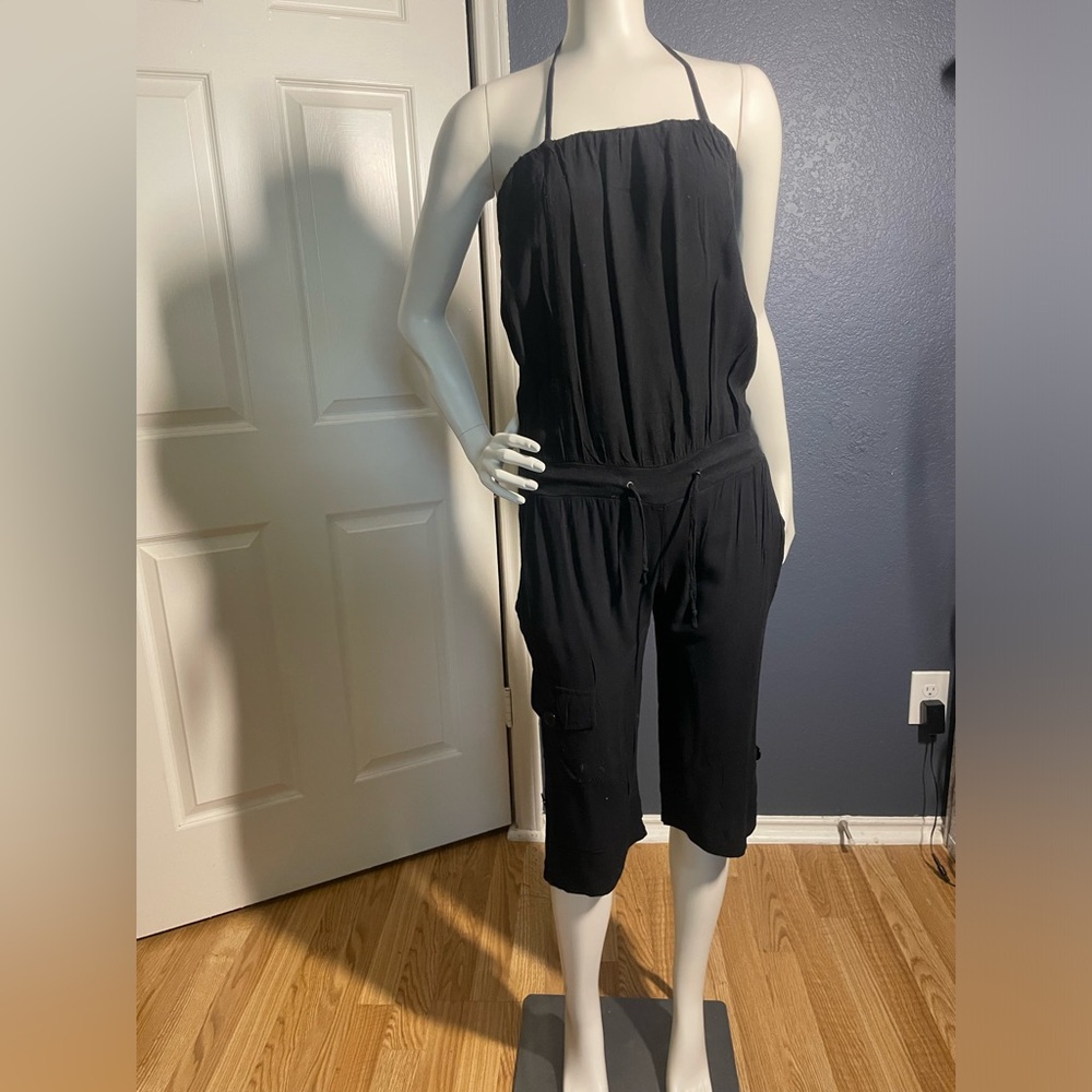 Urban behavior strapless jumpsuit capris black size medium pockets romper casual - Picture 2 of 11